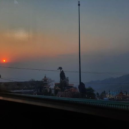 Neora Backpackers Hostel Darjeeling  Buitenkant foto