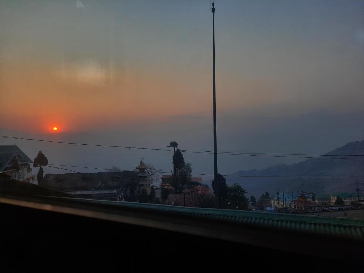 Neora Backpackers Hostel Darjeeling  Buitenkant foto